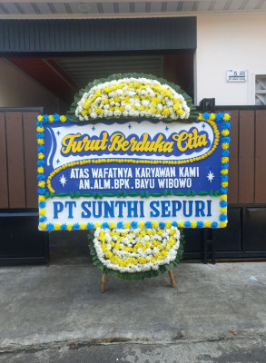 Papan Bunga Duka di Kayu Ombun