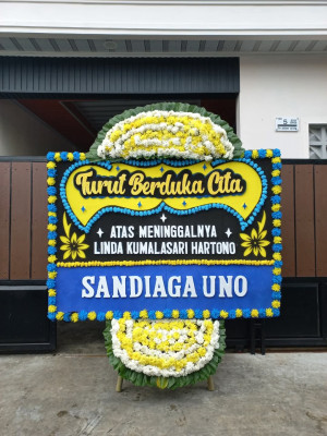 Papan Bunga Duka di Kayu Ombun